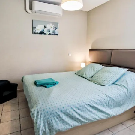 Cozy In Les Angles With Kitchen Holiday home