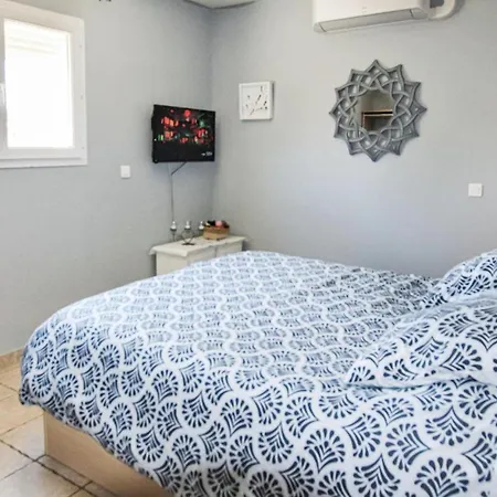 Cozy In Les Angles With Kitchen Holiday home Les Angles (Gard)